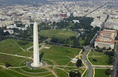 Washington Monument i Washington D.C. sett ovenfra