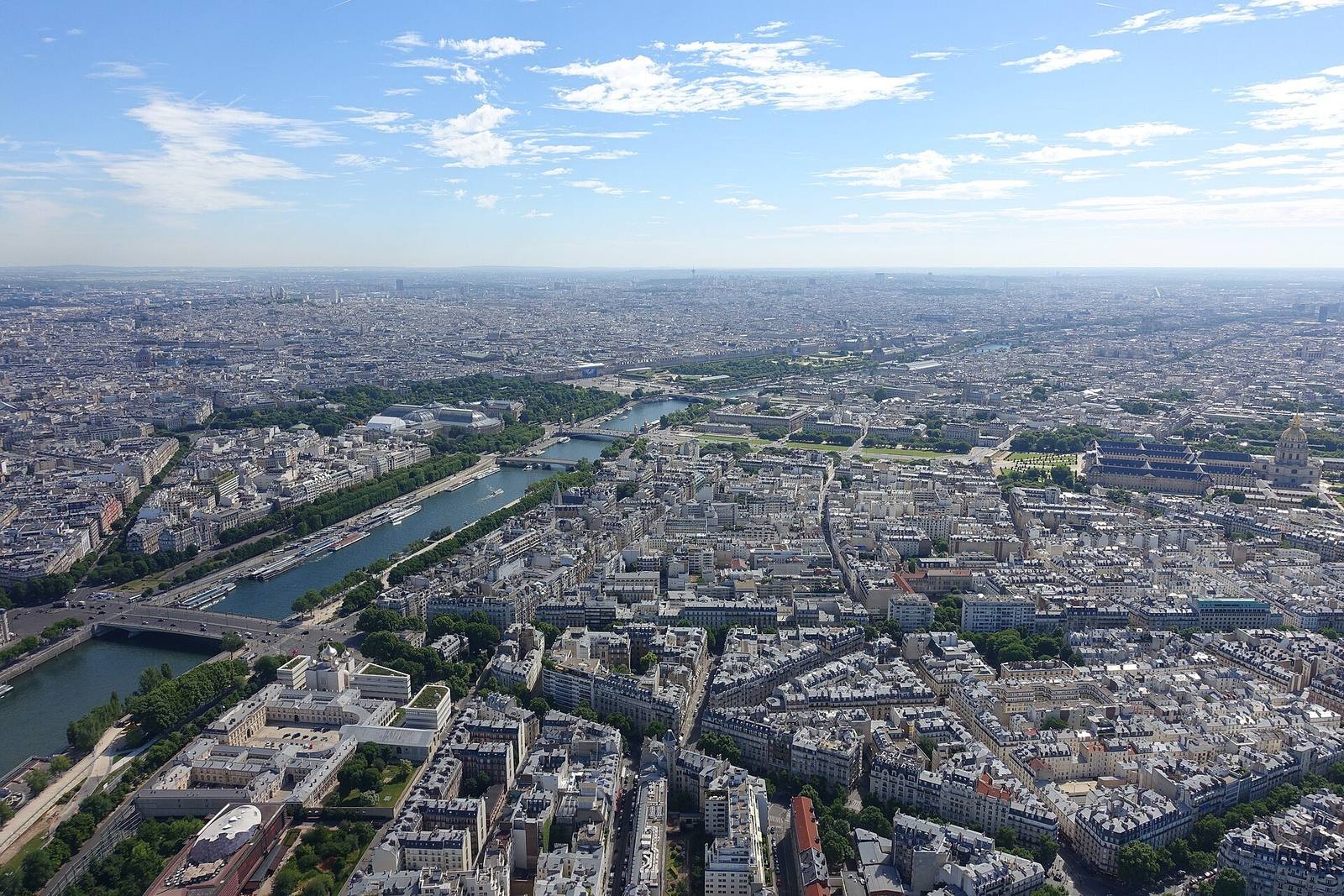 Panoramautsikt over Paris fra toppen av Eiffeltårnet