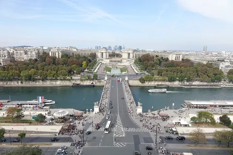 Pont d'Iéna og Trocadéro sett fra Eiffeltårnet